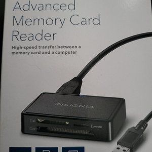 ADNVANCED MEMORY CARD READER